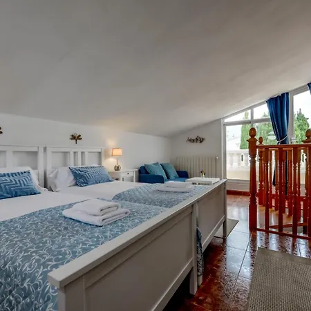 Guzman - Xenia Villa *