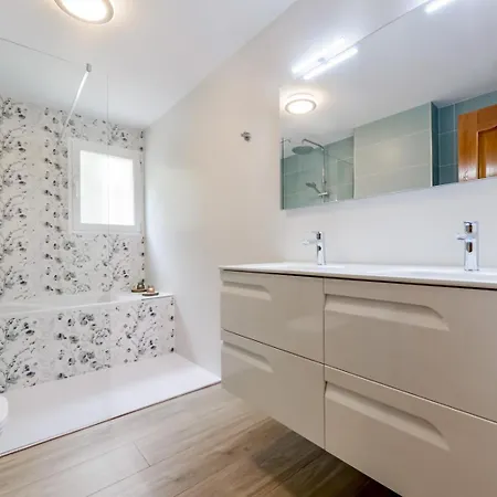 Guzman - Xenia Villa