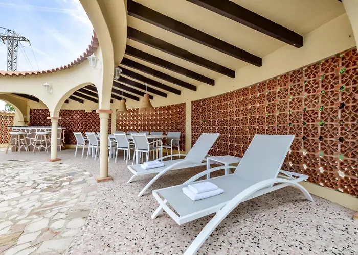 Vila Guzman - Xenia Calpe