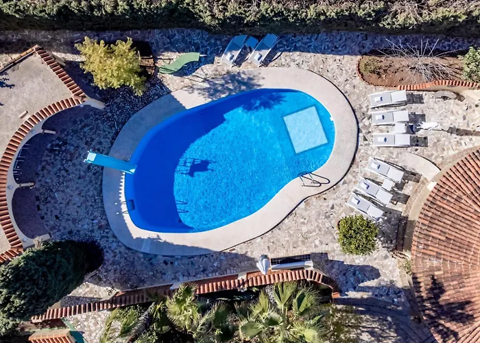 Guzman - Xenia Calpe